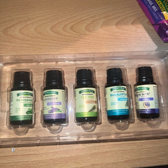 Aromatherapy oils - Picture 1 of 4